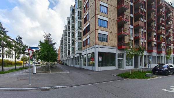 Ihr nächster Standort: Grosszügige Ladenfläche - Startklar für Ihre Vision! 6