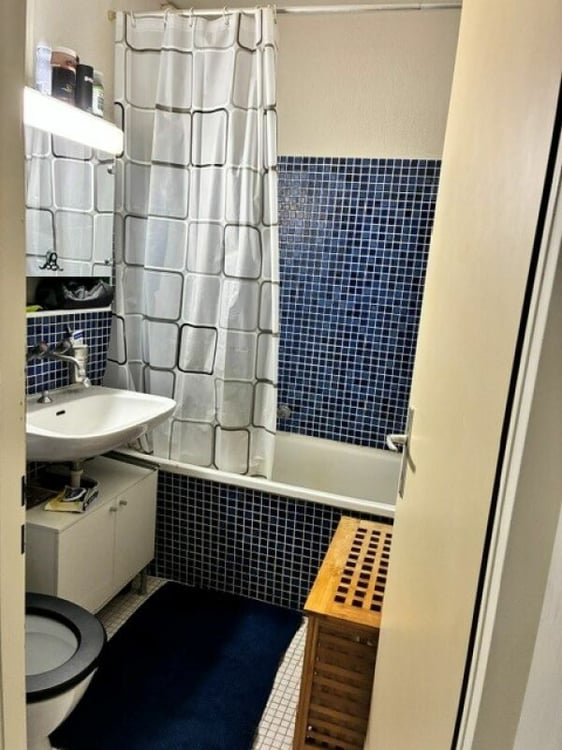Schmucke 1.5-Zimmer-Wohnung mit Sitzplatz inkl. sep. Büro- / Physioraum im EG 7