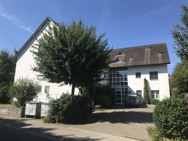 Grosszügige Dachwohnung mit 5 m Raumhöhe! 1