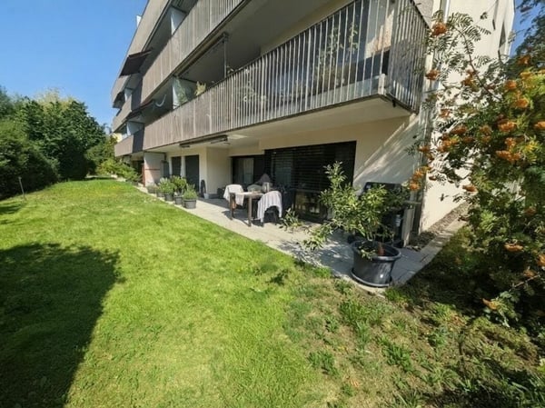 Grosszügige 3.5 Zimmerwohnung im EG mit Sitplatz in Wülflingen 2