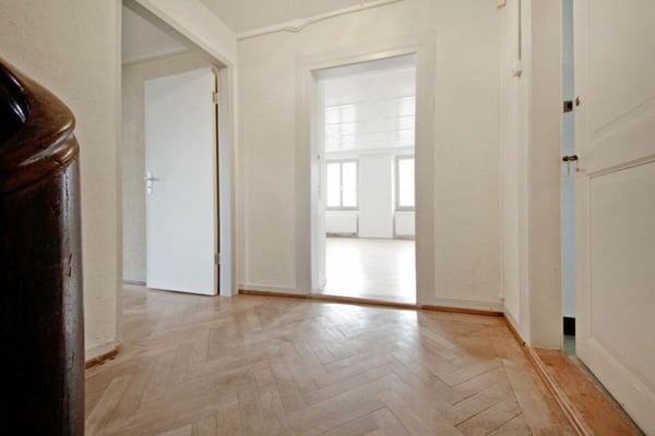 Renovierte 6-Zimmerwohnung mit viel Charme und privatem Garten! 8