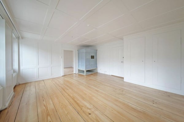 Renovierte 6-Zimmerwohnung mit viel Charme und privatem Garten! 2