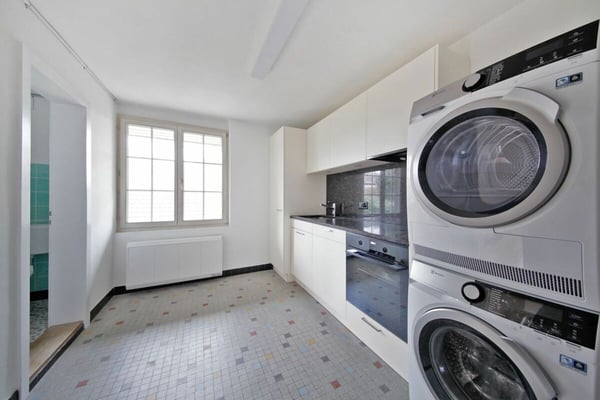 Renovierte 6-Zimmerwohnung mit viel Charme und privatem Garten! 7