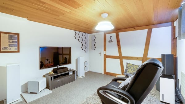 Bijou im Grünen mit sehr hoher Privatsphäre! 13