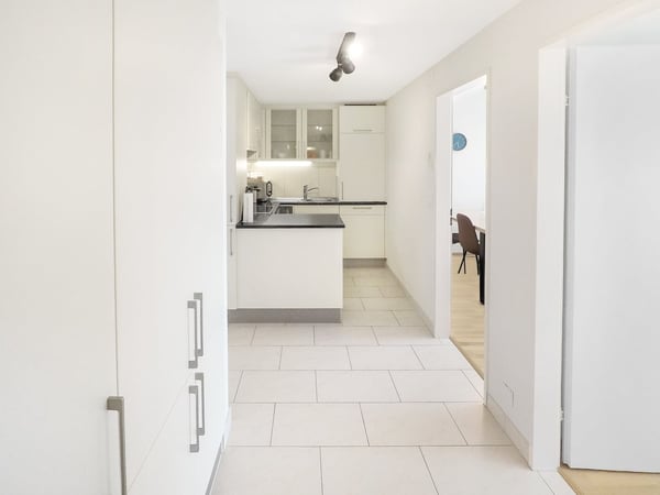 Exklusive 1.5-Zimmer-Wohnung in Zug – Neu renoviert & modern möbliert mit Seesicht. 12