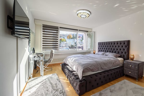 Exklusive 2.5-Zimmer-Wohnung in Zug – Neu renoviert & modern möbliert mit Seesicht. 10