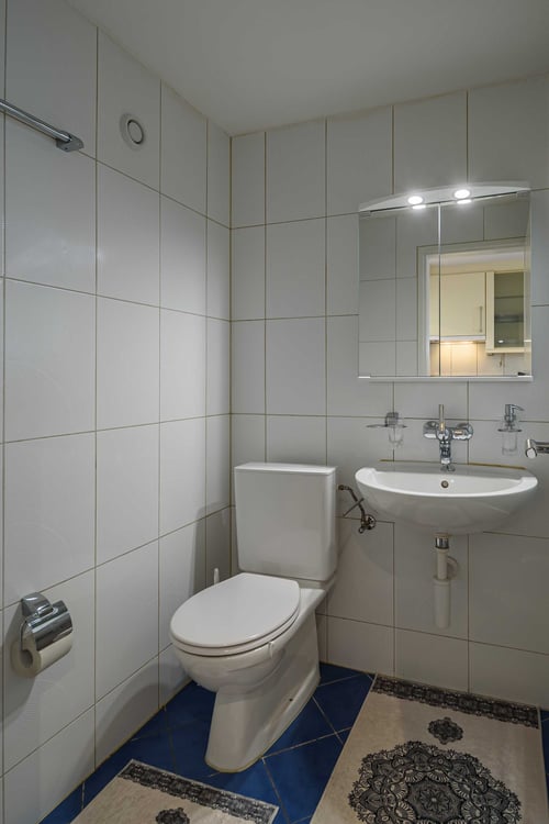 Exklusive 1.5-Zimmer-Wohnung in Zug – Neu renoviert & modern möbliert mit Seesicht. 9