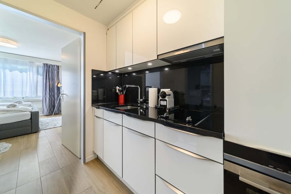 Exklusive 1.5-Zimmer-Wohnung in Zug – Neu renoviert & modern möbliert mit Seesicht. 6