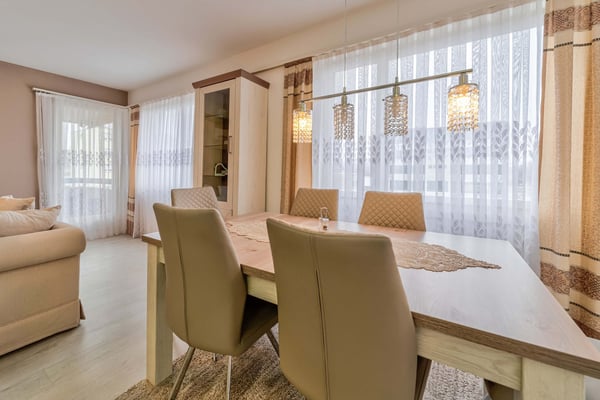 Luxuriöse 3.5-Zimmer-Wohnung in Toplage mit Ausblick 7