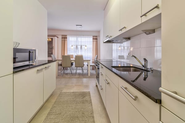 Luxuriöse 3.5-Zimmer-Wohnung in Toplage mit Ausblick 17