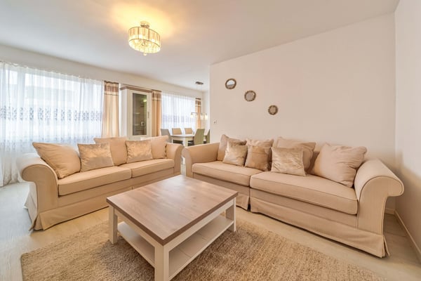 Luxuriöse 3.5-Zimmer-Wohnung in Toplage mit Ausblick 11