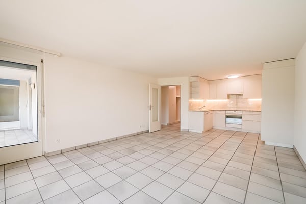 Helle wunderschöne neu renovierte 4.5-Zimmer-Wohnung an zentraler Lage. 22