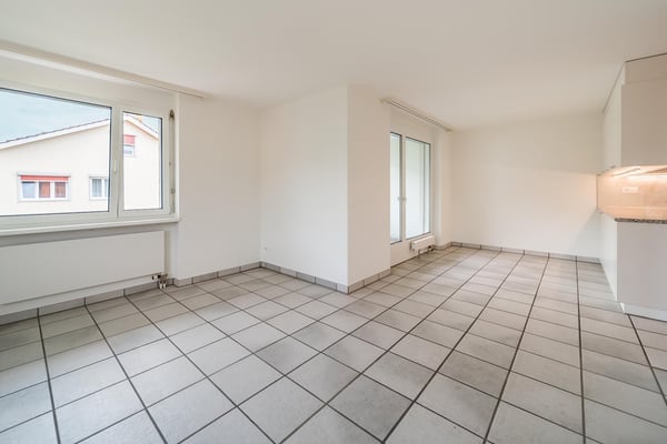Helle wunderschöne neu renovierte 4.5-Zimmer-Wohnung an zentraler Lage. 16