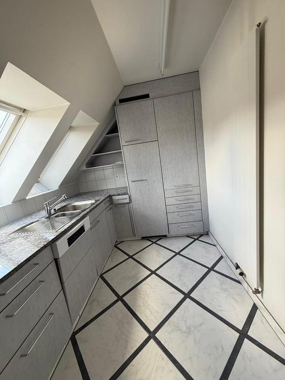 Charmante 2-Zimmer-Wohnung an der Rieterstrasse in Zürich 8002 – ab sofort verfügbar! 10