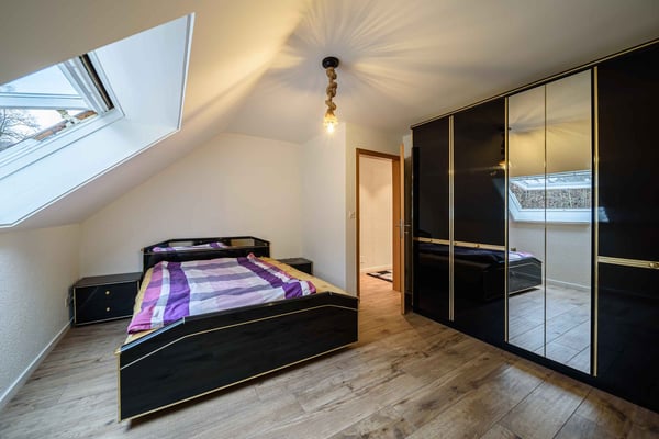 Stilvoll Wohnen mit Komfort – Frisch renovierte 2.5-Zimmer-Wohnung zu vermieten 13