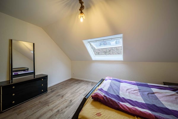 Stilvoll Wohnen mit Komfort – Frisch renovierte 2.5-Zimmer-Wohnung zu vermieten 12