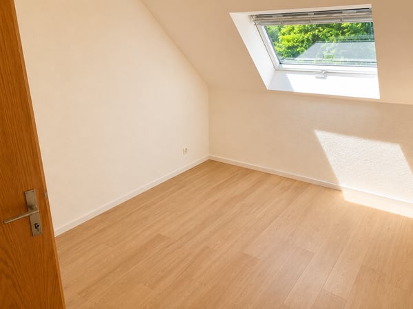 Exklusive 3.5-Zimmer-Luxuswohnung – frisch renoviert & bezugsbereit! 8