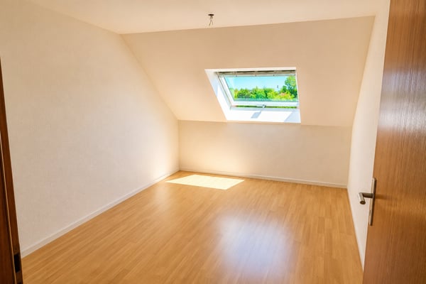 Exklusive 3.5-Zimmer-Luxuswohnung – frisch renoviert & bezugsbereit! 12