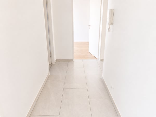 Modernes Stadtleben trifft Ruhe – frisch renovierte 4.5-Zimmer-Wohnung mit Balkon in Basel 10
