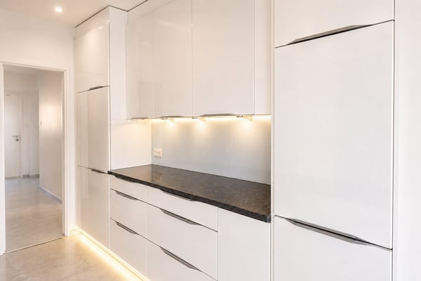 Modernes Stadtleben trifft Ruhe – frisch renovierte 4.5-Zimmer-Wohnung mit Balkon in Basel 2