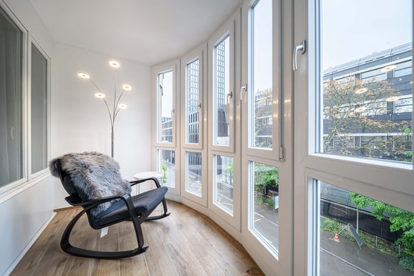 Neu renovierte große 3.5 Zimmerwohnung -Penthouse mit Anbindung an privatem großen Park 13