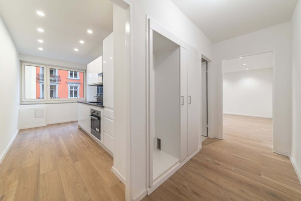 Modernes Stadtleben trifft Ruhe – frisch renovierte 2.5-Zimmer-Wohnung mit Balkon in Basel 11