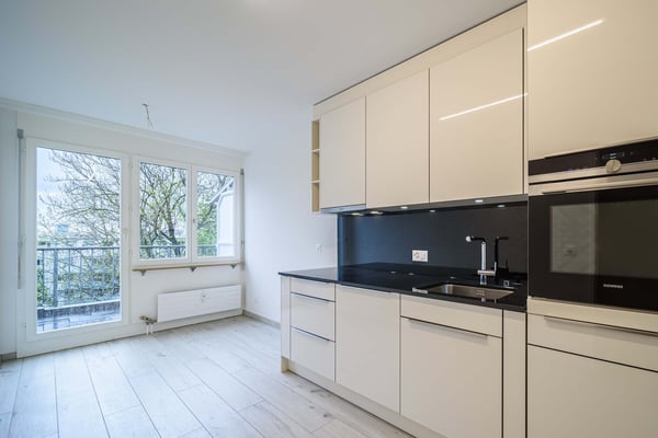 Exklusive Penthouse-Wohnung mit Garten – Modernes Wohnen in bester Lage 2