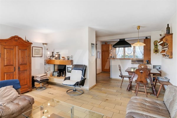 5½ Zimmer Mittelhaus mit Potential Ihr neues Zuhause erwartet Sie 3