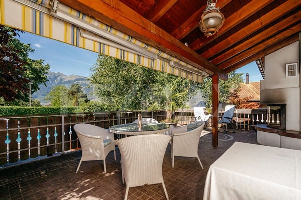 7.5 Zimmer Traumhaus mit Umschwung und Bergblick 2