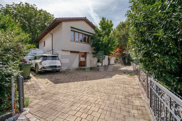 7.5 Zimmer Traumhaus mit Umschwung und Bergblick 11