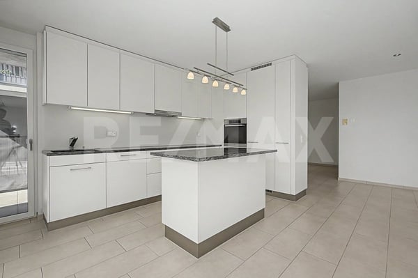 Moderne Terrassenwohnung mit Sicht über Affoltern am Albis 5