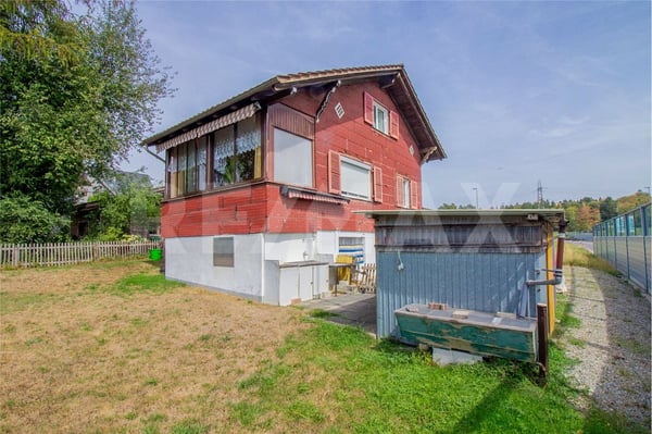 Charmantes 2½ Zimmer Chalet mit Weitblick über Feld und Flur im Wohnrecht 10