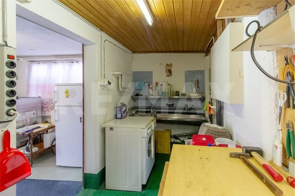 Charmantes 2½ Zimmer Chalet mit Weitblick über Feld und Flur im Wohnrecht 9
