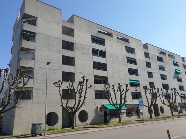 Appartamento luminoso con balcone a Chiasso 1
