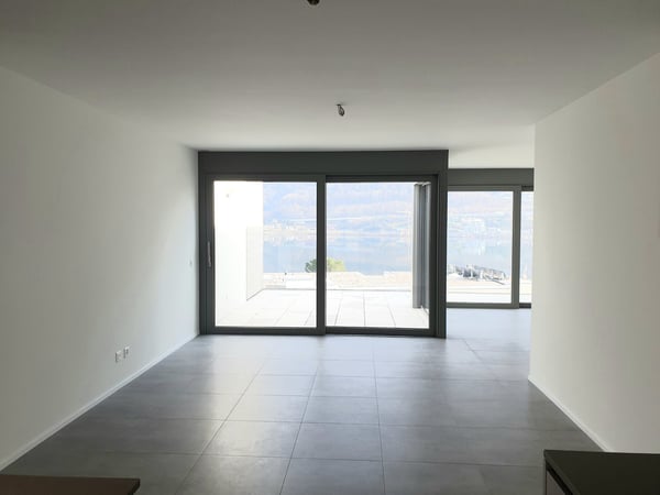 ELEGANTE APPARTAMENTO VISTA LAGO 2