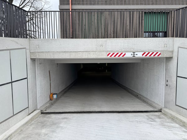 Lagerraum 2.4m2 und 23.2m2. Unkompliziert, modern und trocken. 7