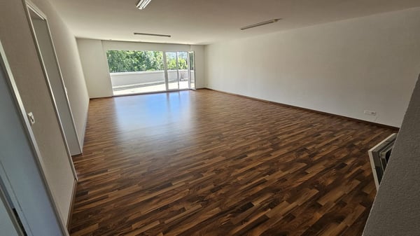 Helles 3.5-Zimmer-Büro im 1. OG in Zuzwil – sofort verfügbar 9