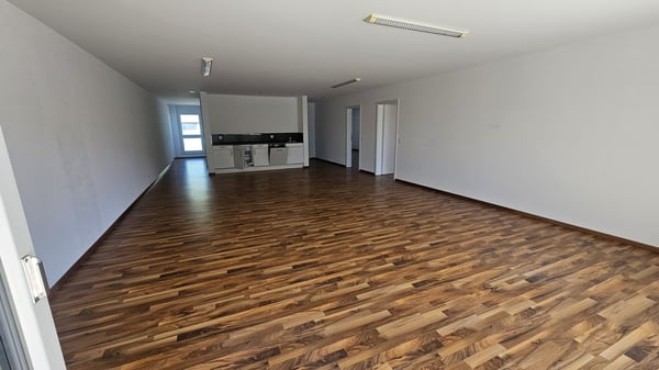 Helles 3.5-Zimmer-Büro im 1. OG in Zuzwil – sofort verfügbar 4