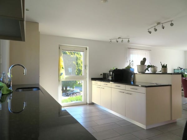 Dach-Maisonetten Wohnung mit 1.5 Zimmer, und weiteren Räumen 3