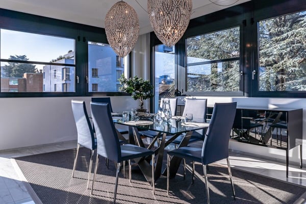 Eleganza, spazio e luce nel cuore della città 1