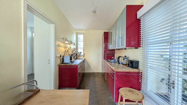 Casa di charme con giardino d'inverno e panorama sulle montagne 6