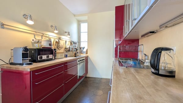 Casa di charme con giardino d'inverno e panorama sulle montagne 7