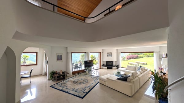 Eleganza e privacy a pochi minuti da Lugano - Villa con terrazza panoramica 3