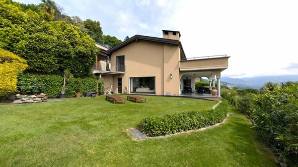 Eleganza e privacy a pochi minuti da Lugano - Villa con terrazza panoramica 9