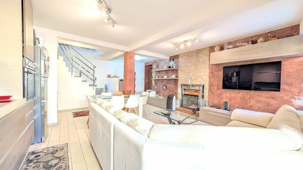 Accogliente proprietà su tre livelli nel cuore del Malcantone 3