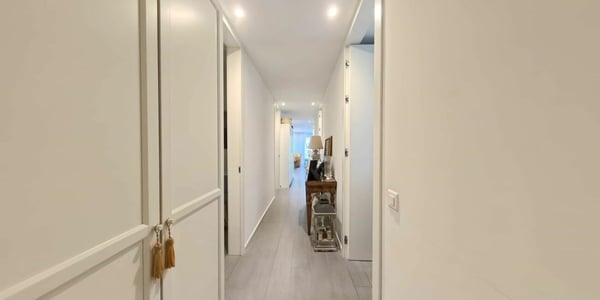 Moderno, di design, luminoso ed elegante 5