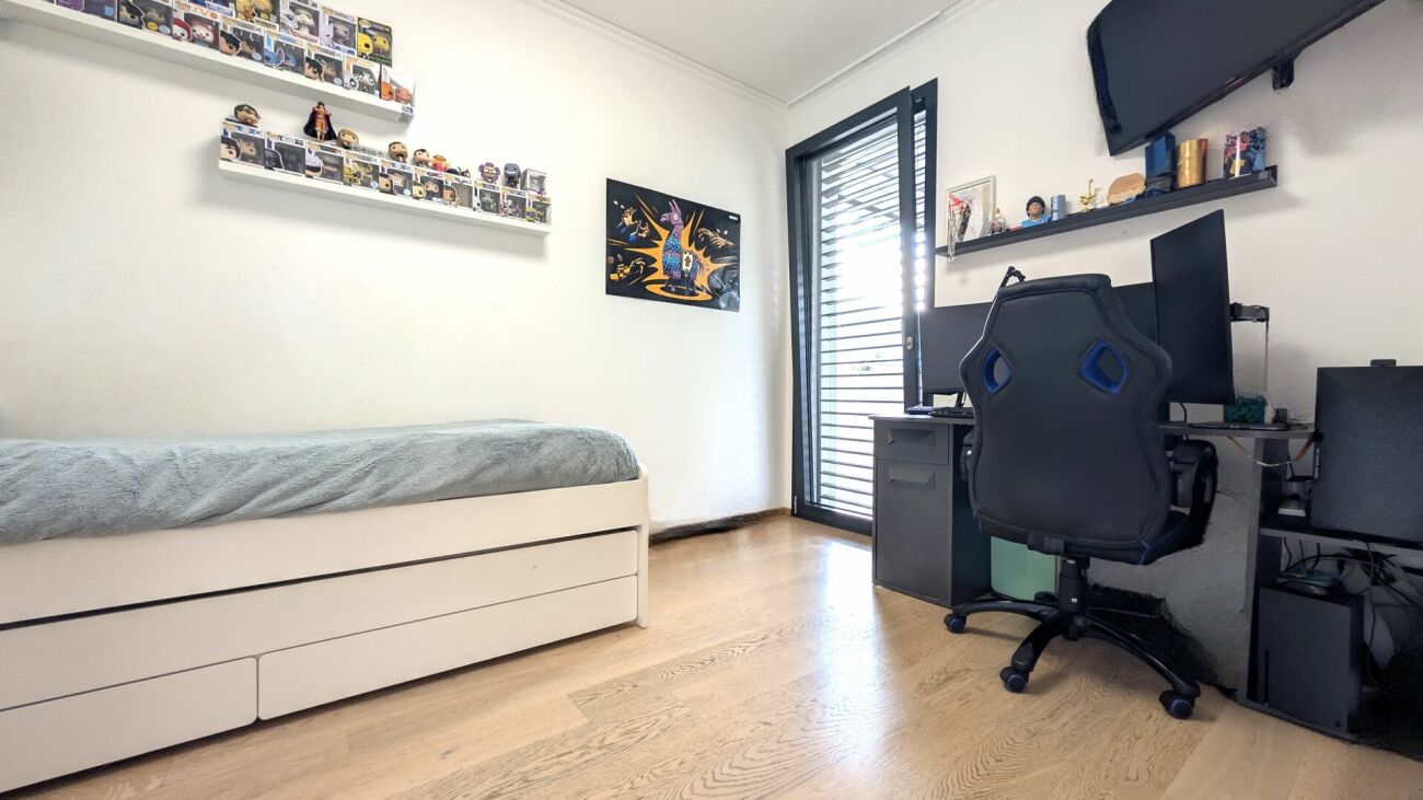 Prestigioso attico con spazi generosi e tre balconi panoramici