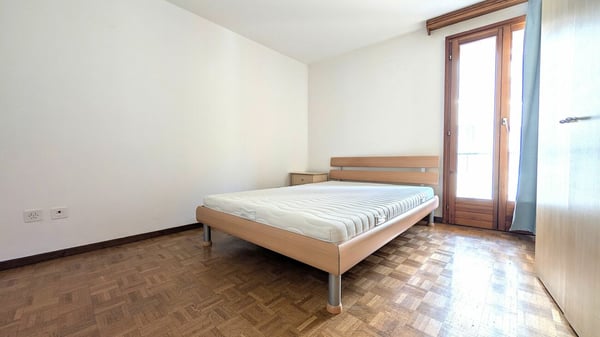 Atmosfera unica con camino e layout personalizzabile 5