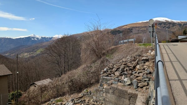 Costruisci il tuo sogno con vista - Terreno panoramico edificabile 4