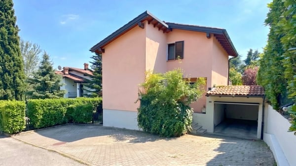 Casa di charme con camino, terrazzo e locale hobby insonorizzato 12